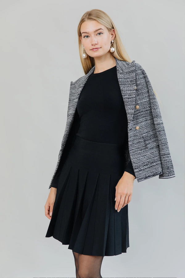 Delta Skirt Wide Pleat 23"