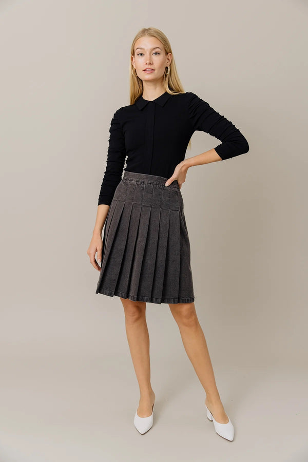 Denim Pleat Lght Blk Wash